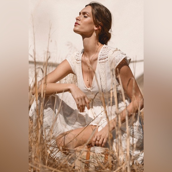 Spell 🤍 Suki Gown White EUC 🤍 XS - Picture 3 of 16